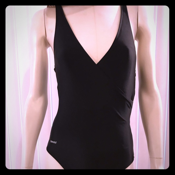 speedo swimming wear